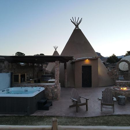 Zion White Bison Glamping & Rv Resort Virgin Ngoại thất bức ảnh