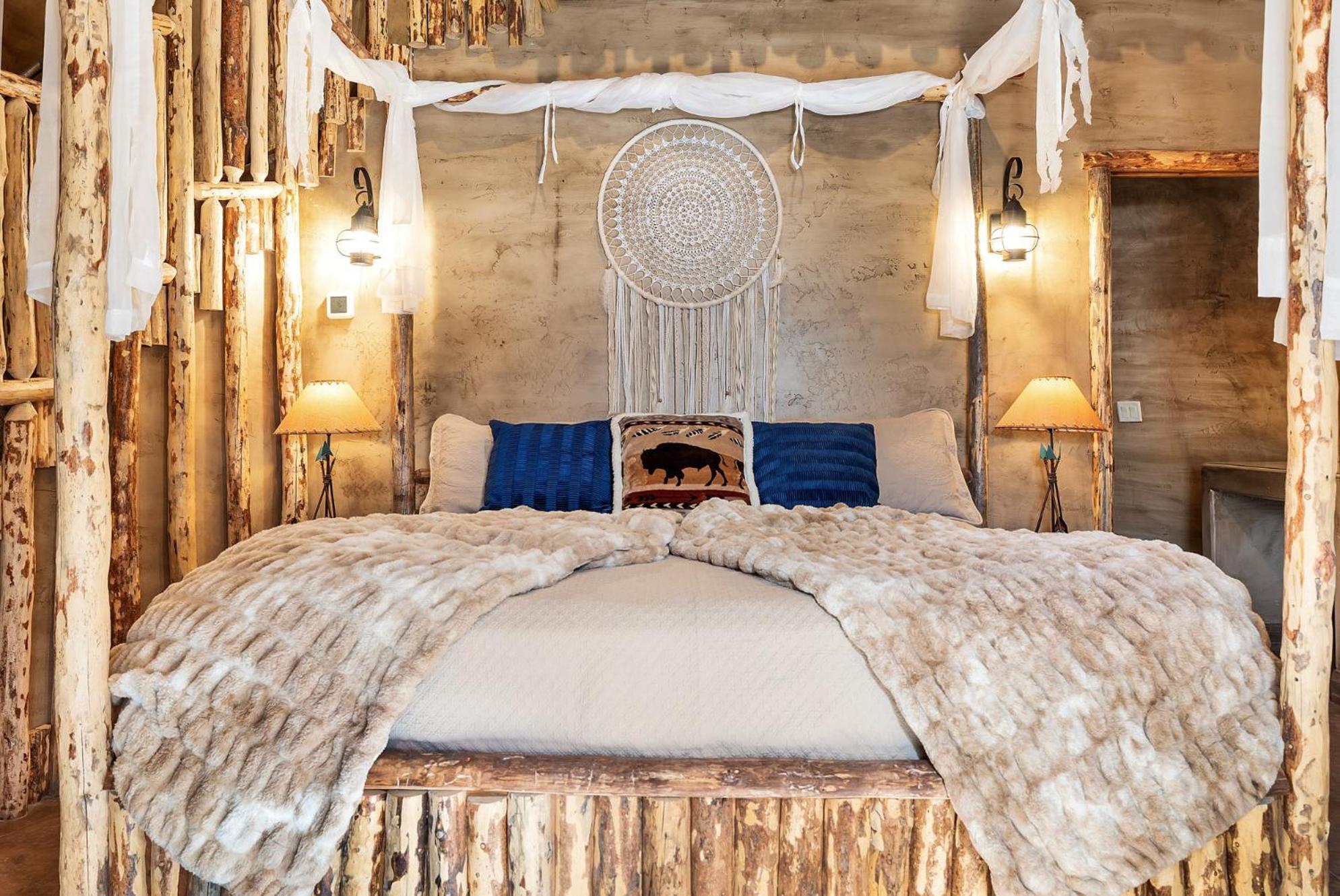 Zion White Bison Glamping & Rv Resort Virgin Ngoại thất bức ảnh
