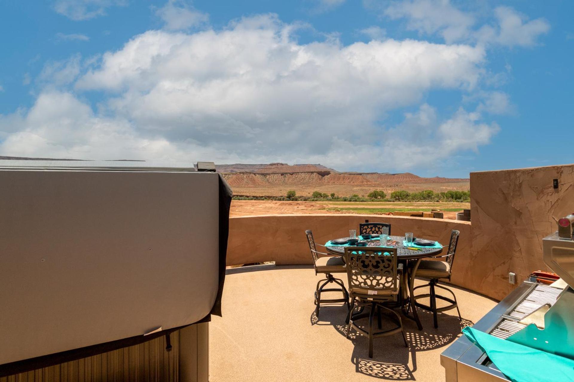 Zion White Bison Glamping & Rv Resort Virgin Ngoại thất bức ảnh