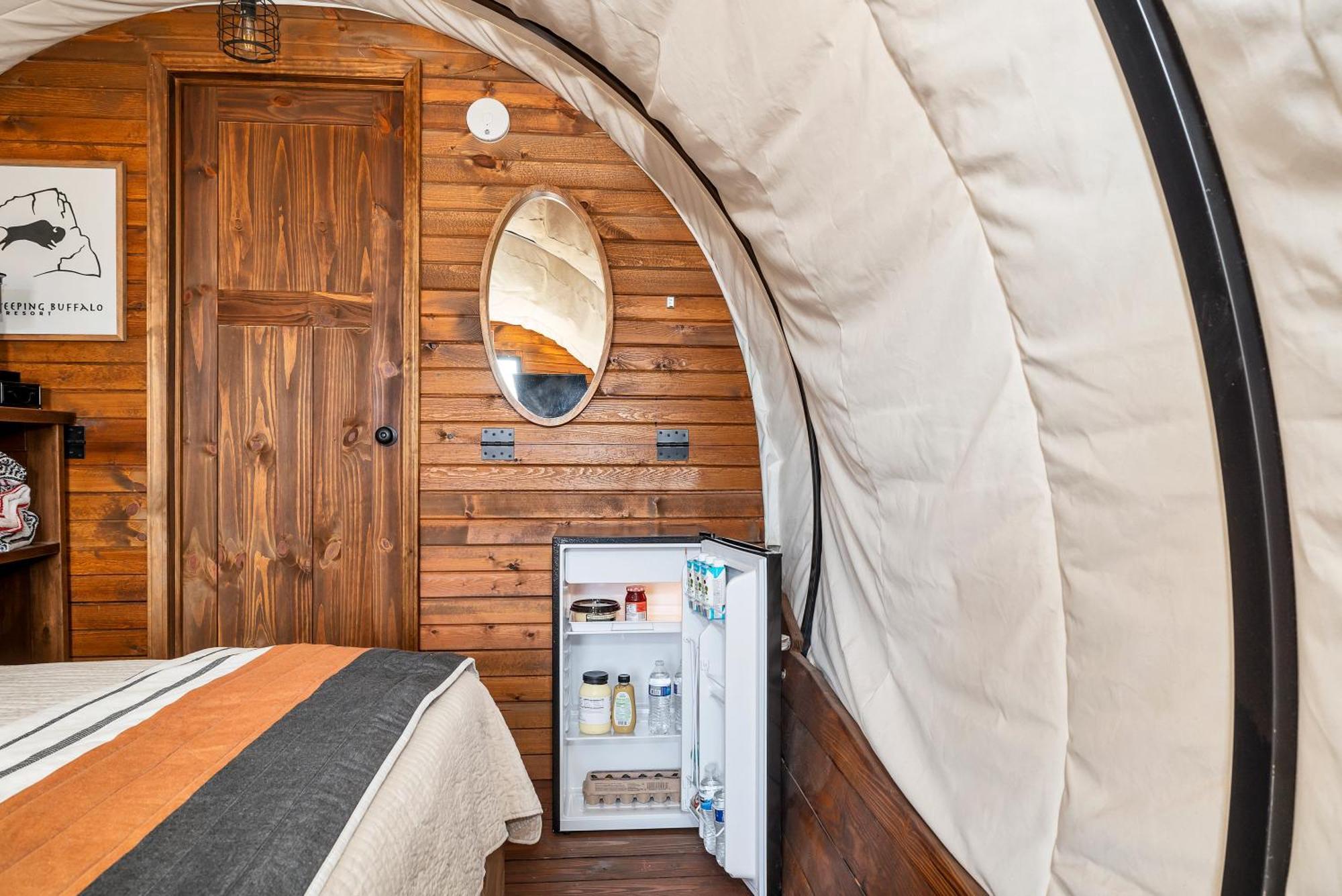 Zion White Bison Glamping & Rv Resort Virgin Phòng bức ảnh